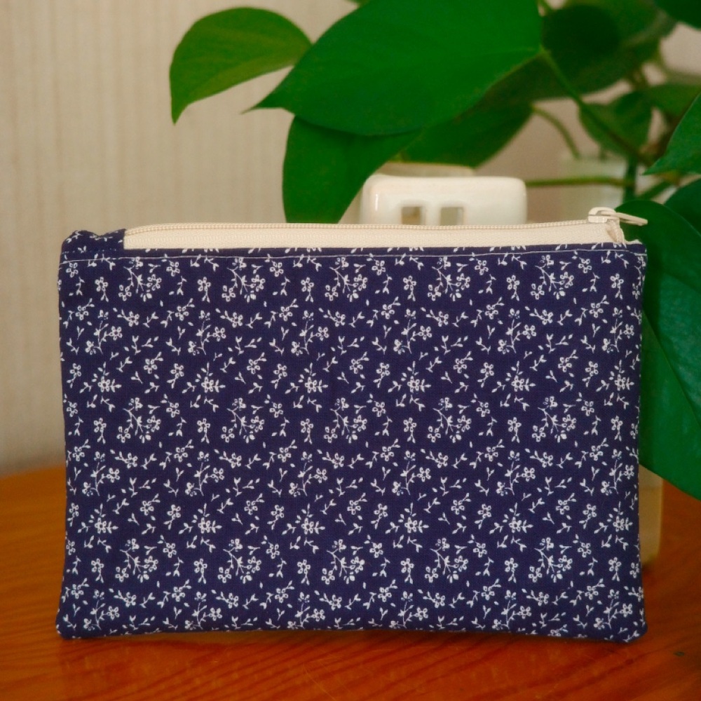 Handmade small zipper pouch - Midnight Bloom